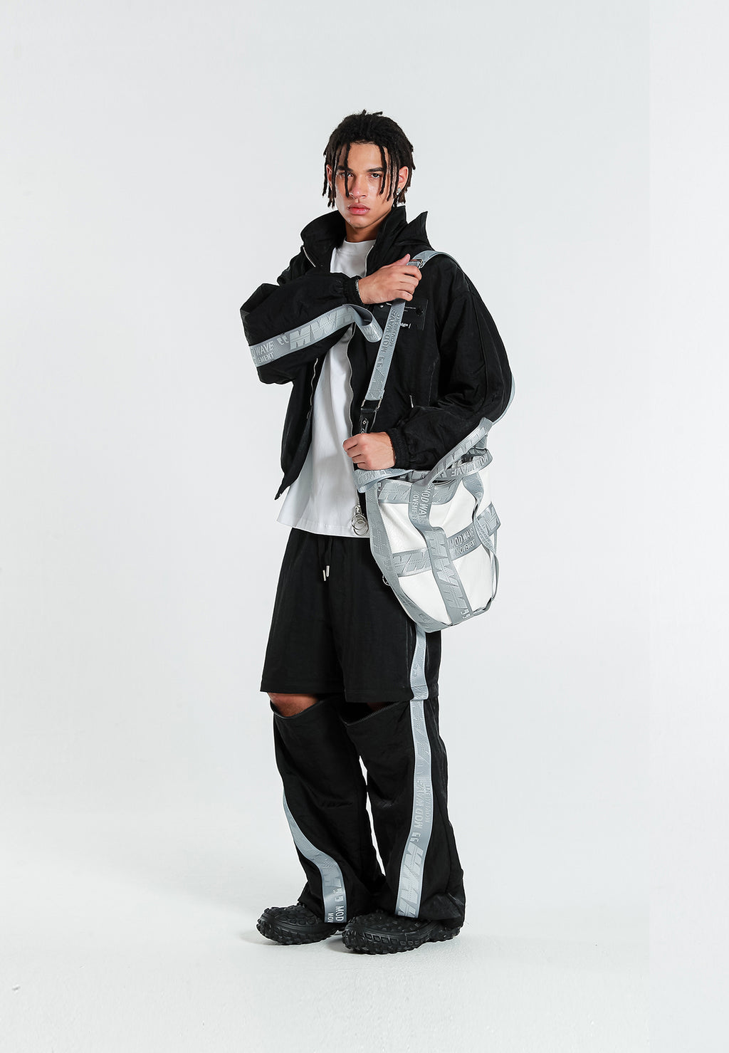 MWM FAUX LEATHER TOTE BAG