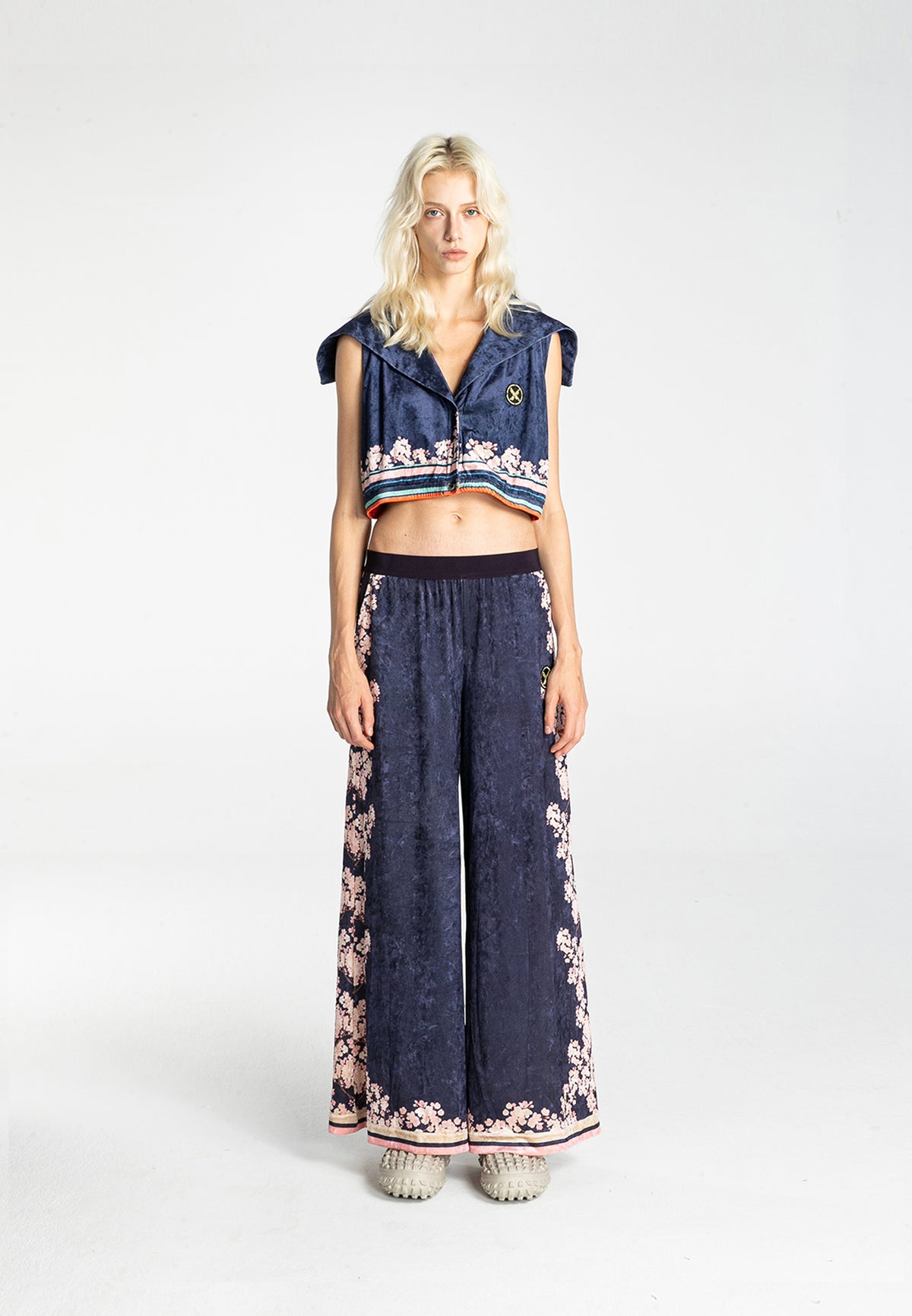 CROP TOP MWM FLOR DE ALMENDRO