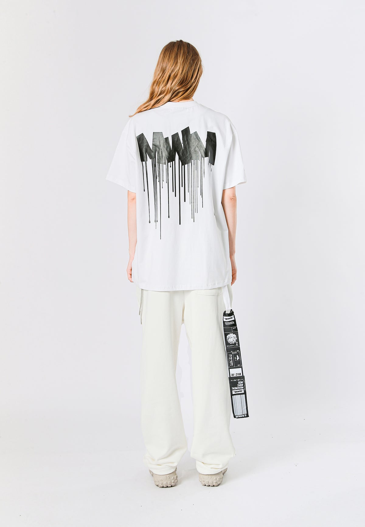 CAMISETA LOGO MWM