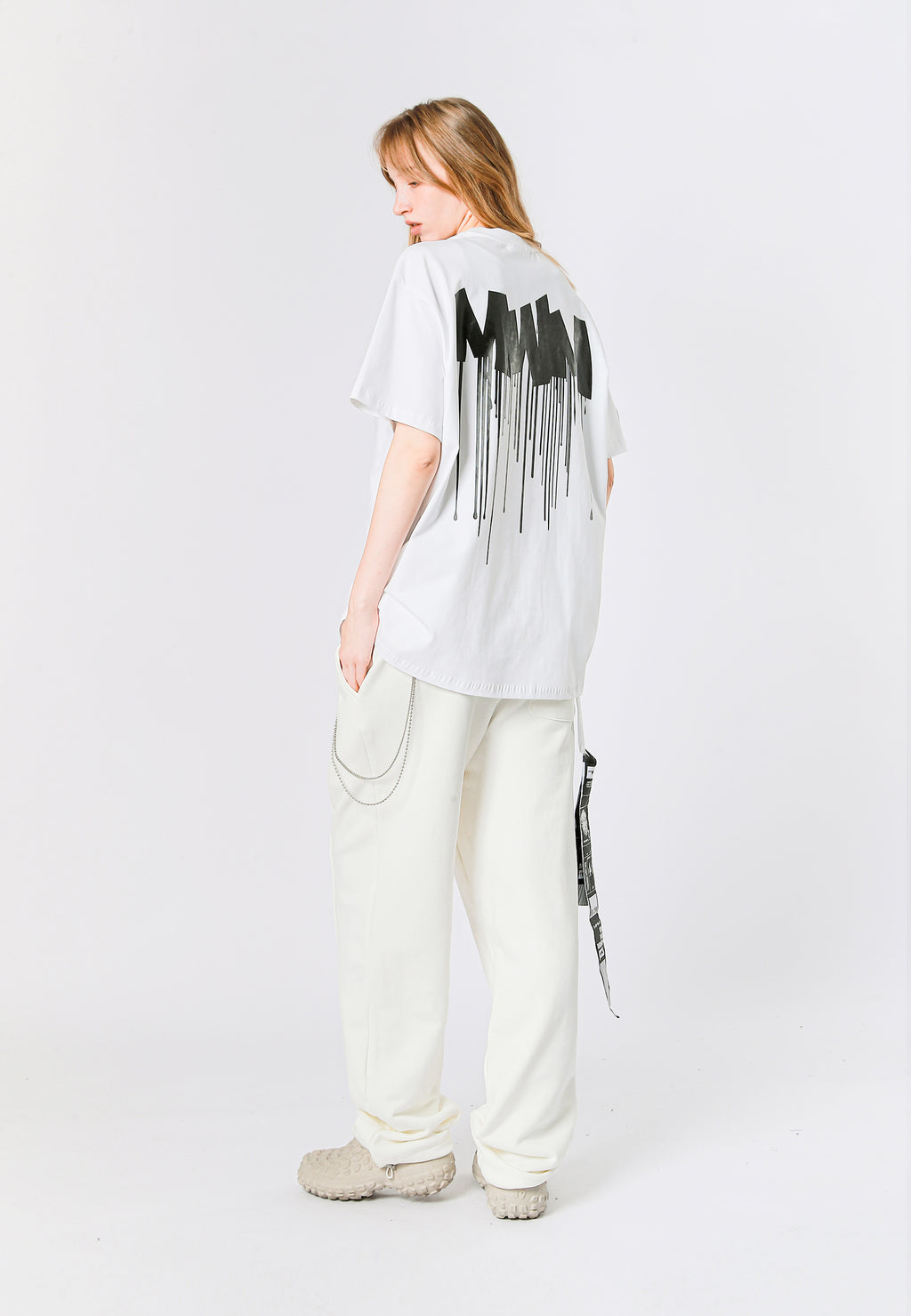 CAMISETA LOGO MWM