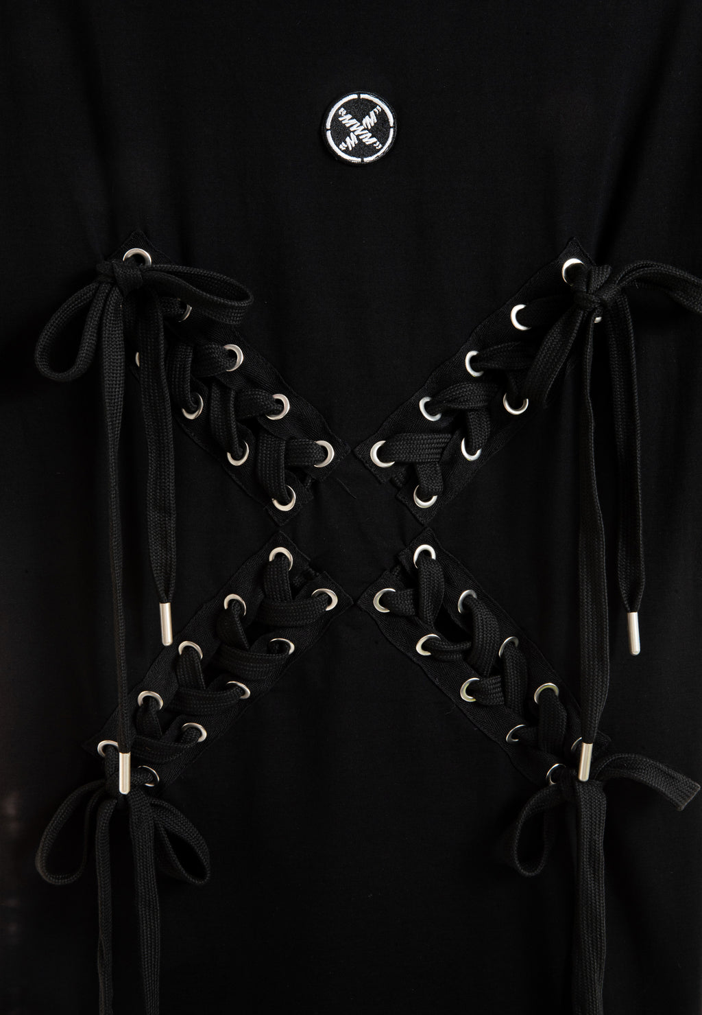Camiseta con cordones en cruz | MWM
