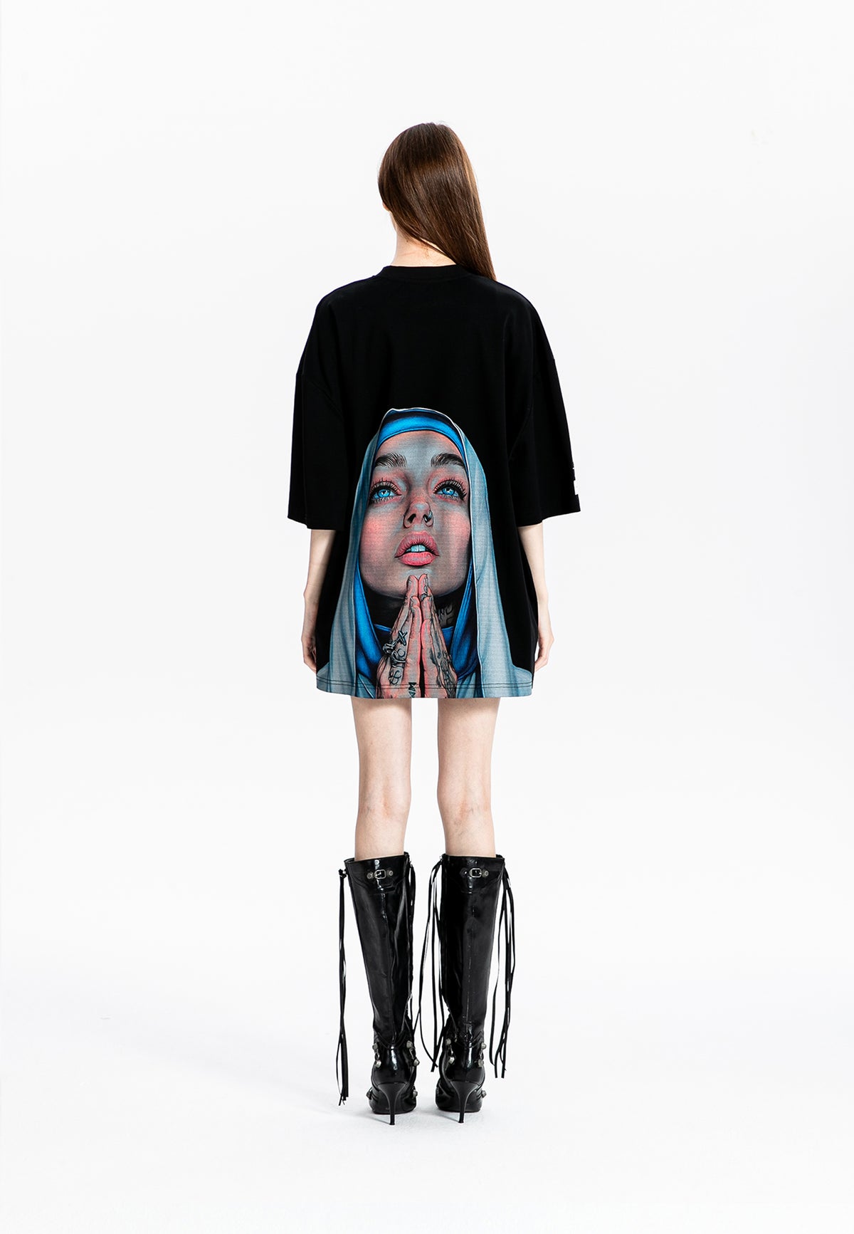 NUN T-SHIRT MWM
