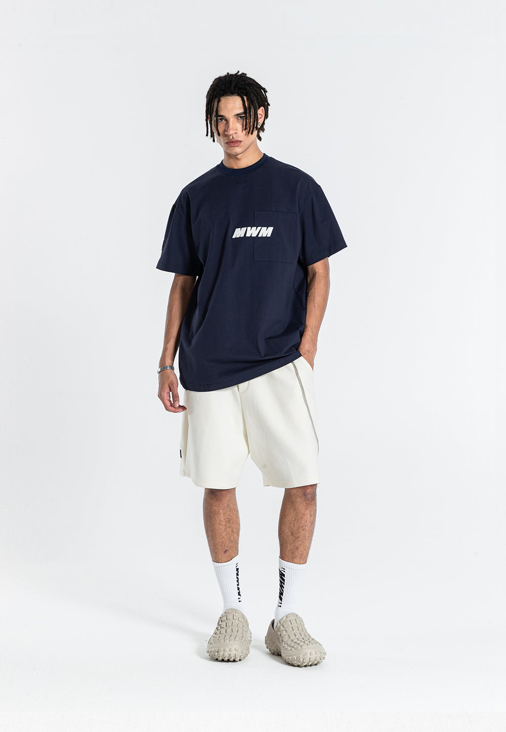 Camiseta con logo triangular | MWM