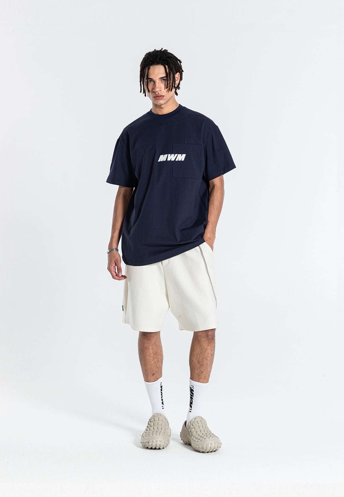 Camiseta con logo triangular | MWM