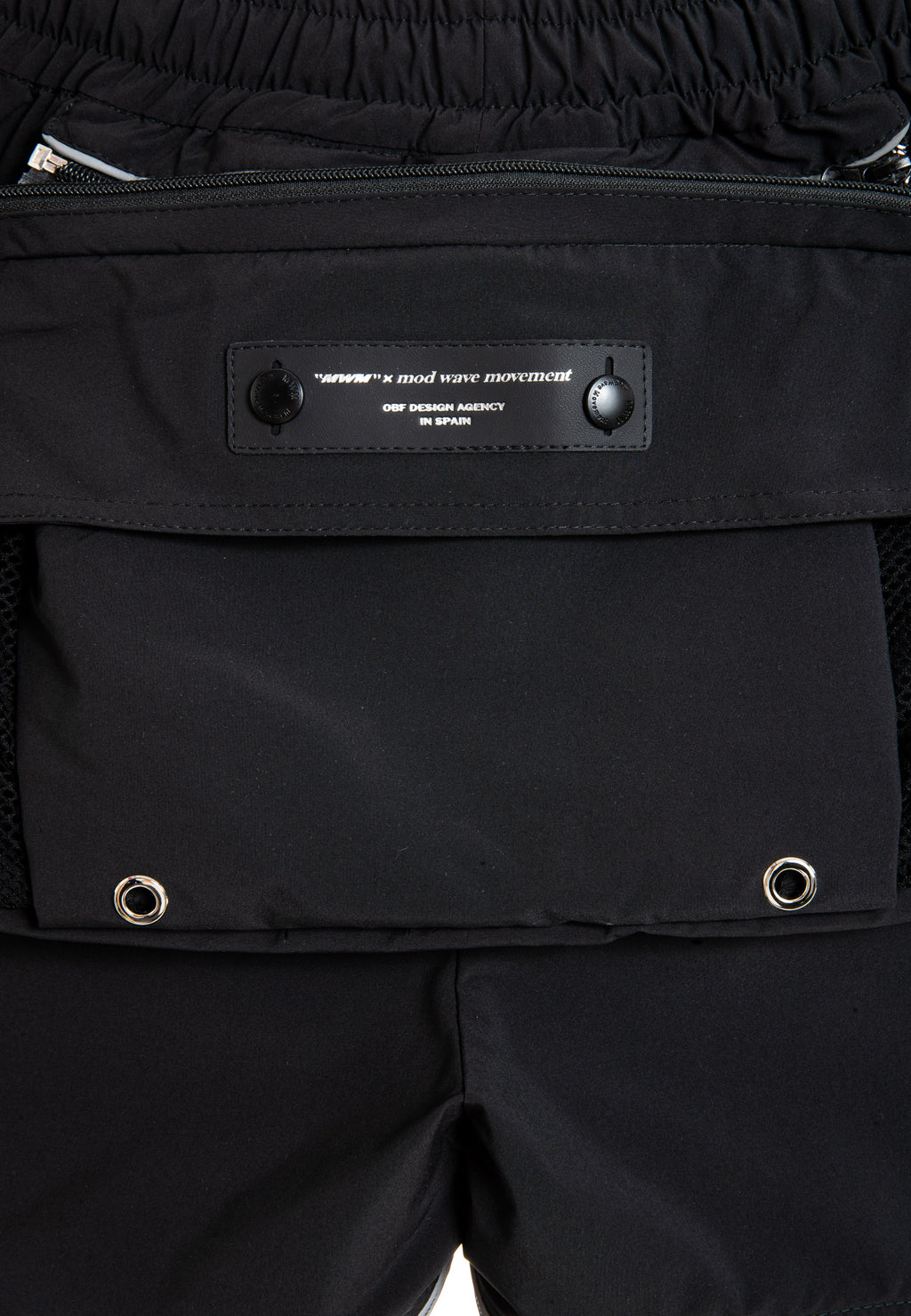 BERMUDA MWM ZIPPER DETAIL