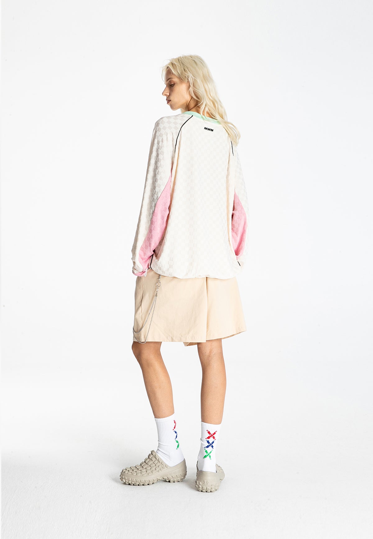 MWM BERMUDA SHORTS WITH CHAIN DETAIL