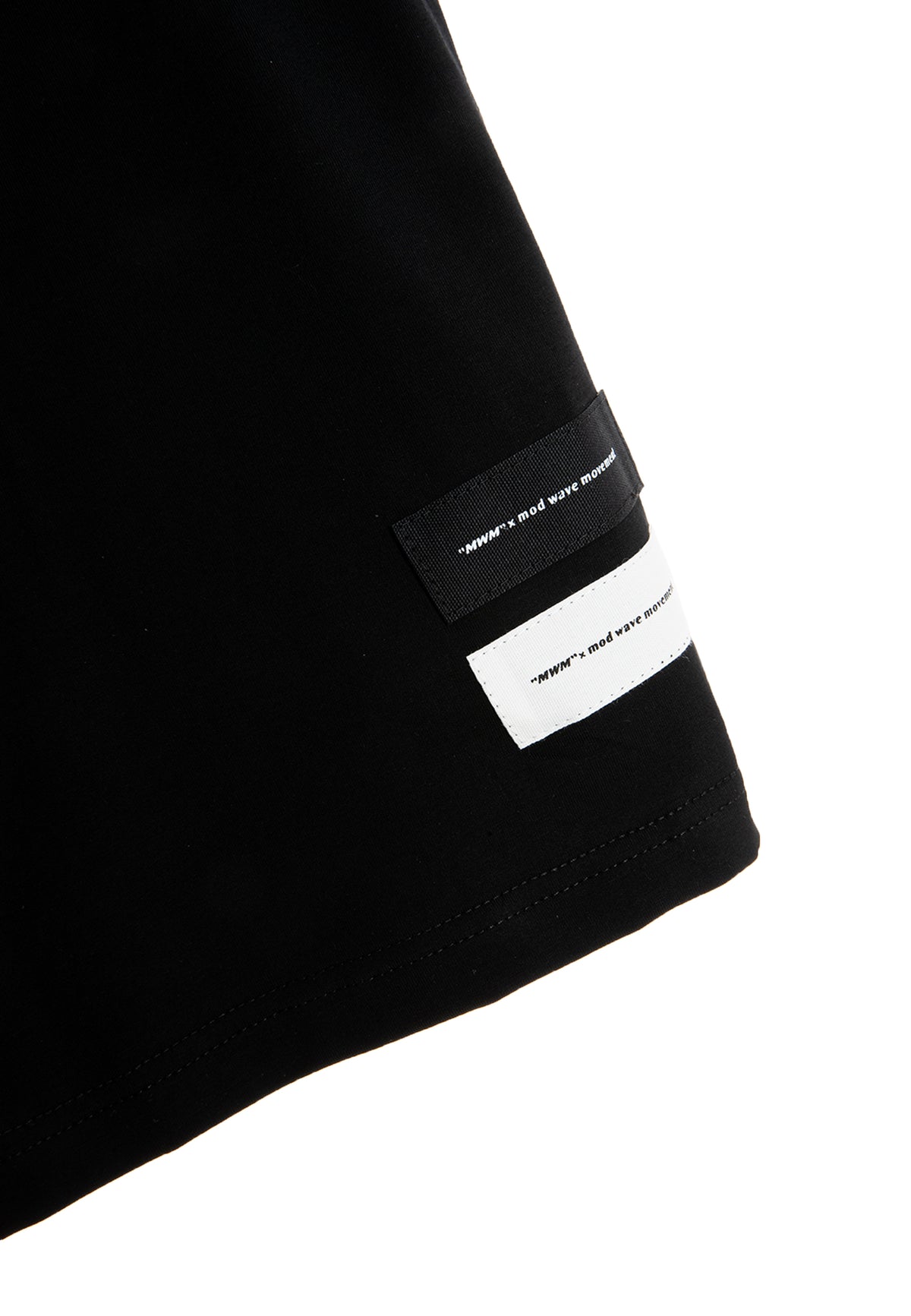 MWM BERMUDA SHORTS WITH CHAIN DETAIL