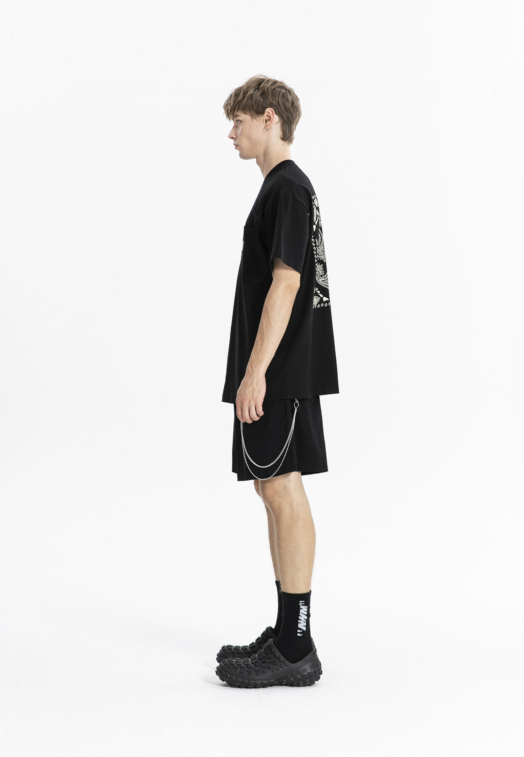 MWM BERMUDA SHORTS WITH CHAIN DETAIL