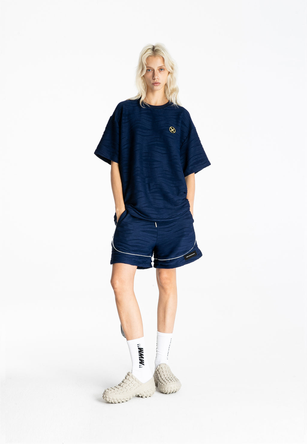 TEXTURED MWM SHORTS