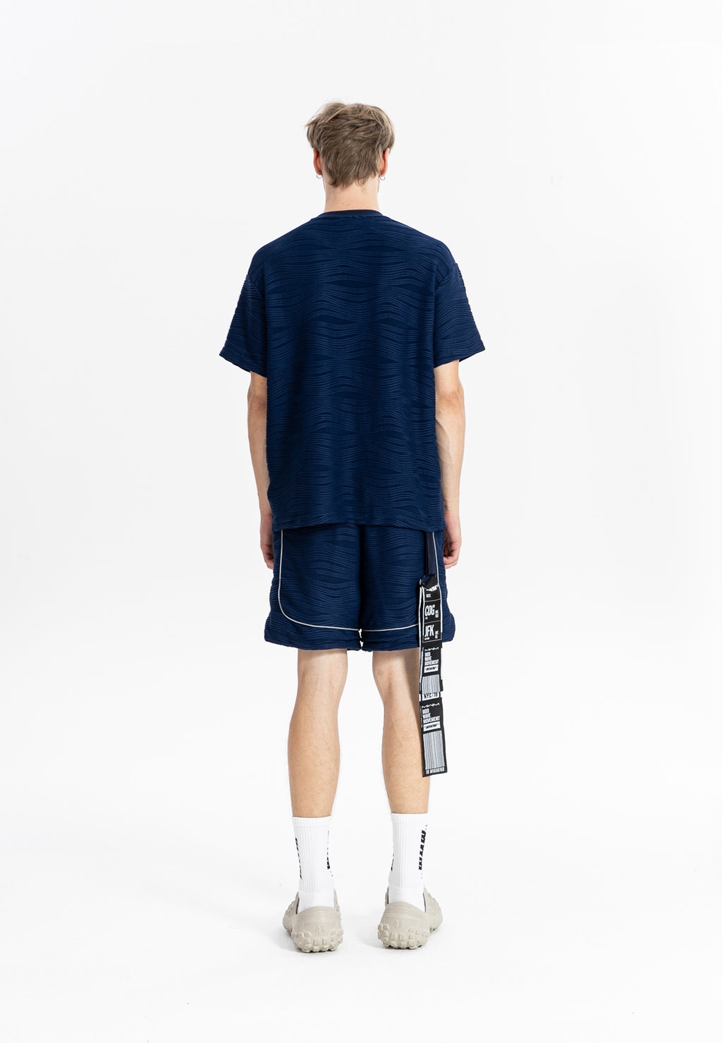 TEXTURED MWM SHORTS