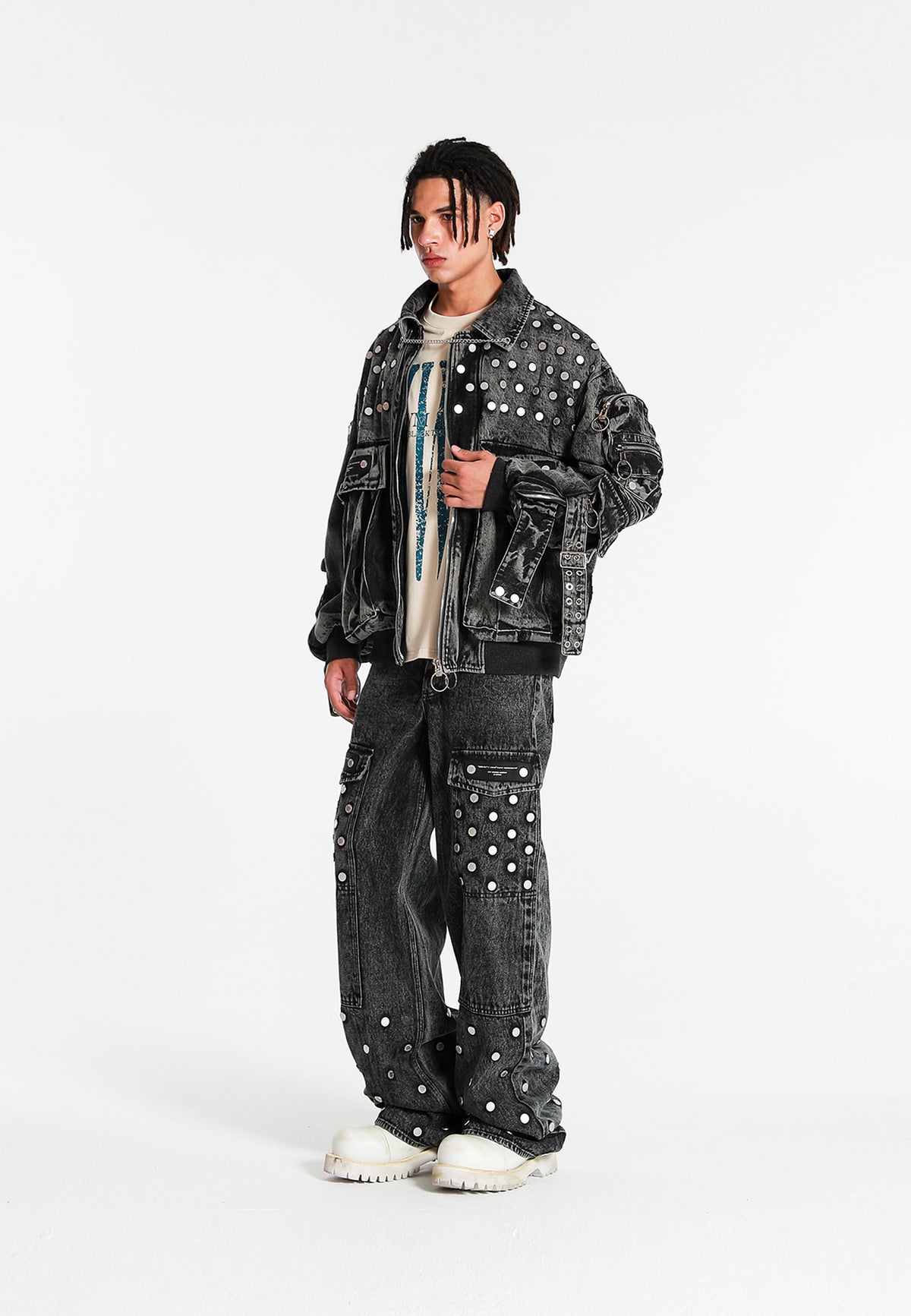 MWM WIDE CARGO JEANS