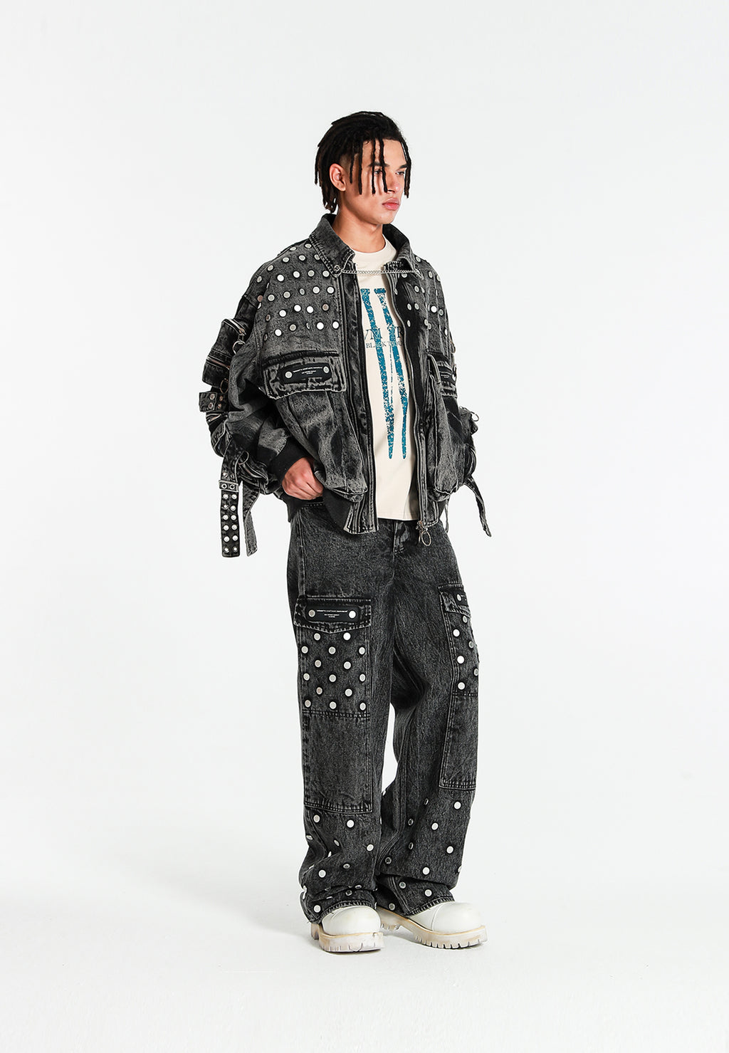 MWM WIDE CARGO JEANS
