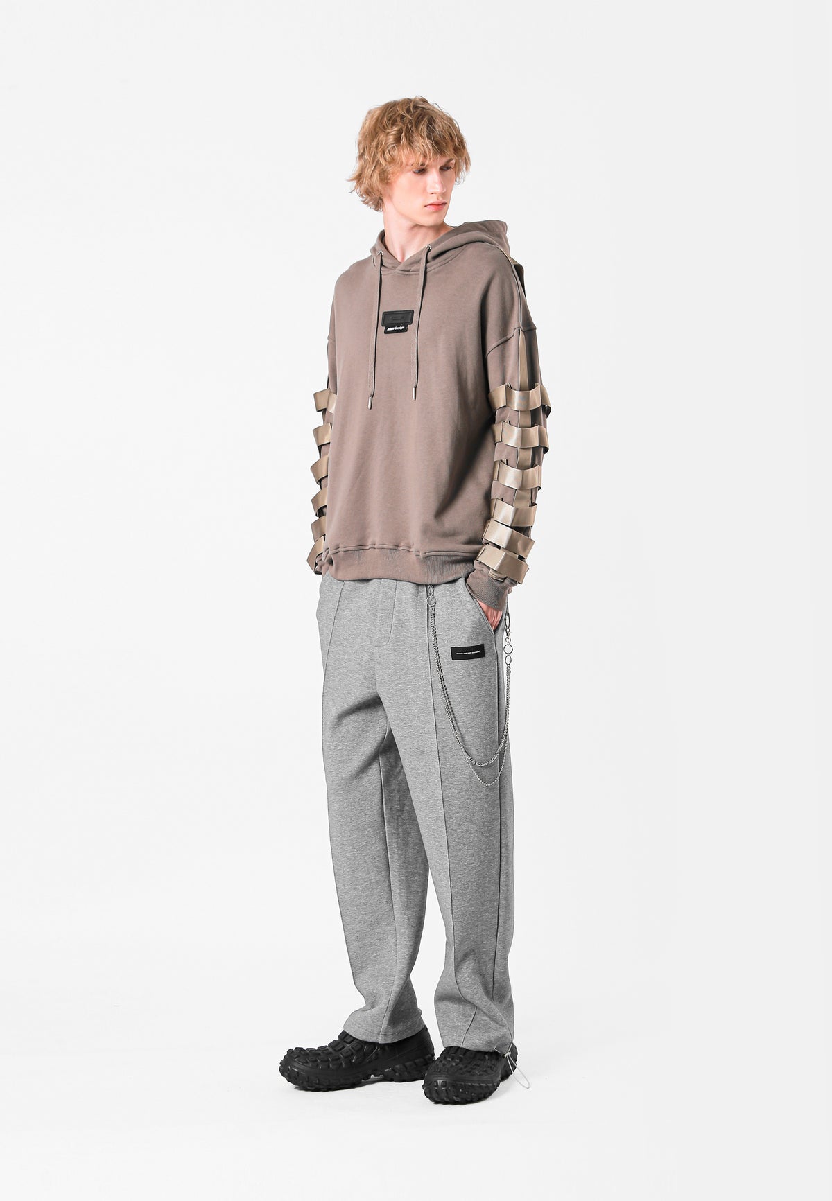 SUDADERA CON CAPUCHA MWM