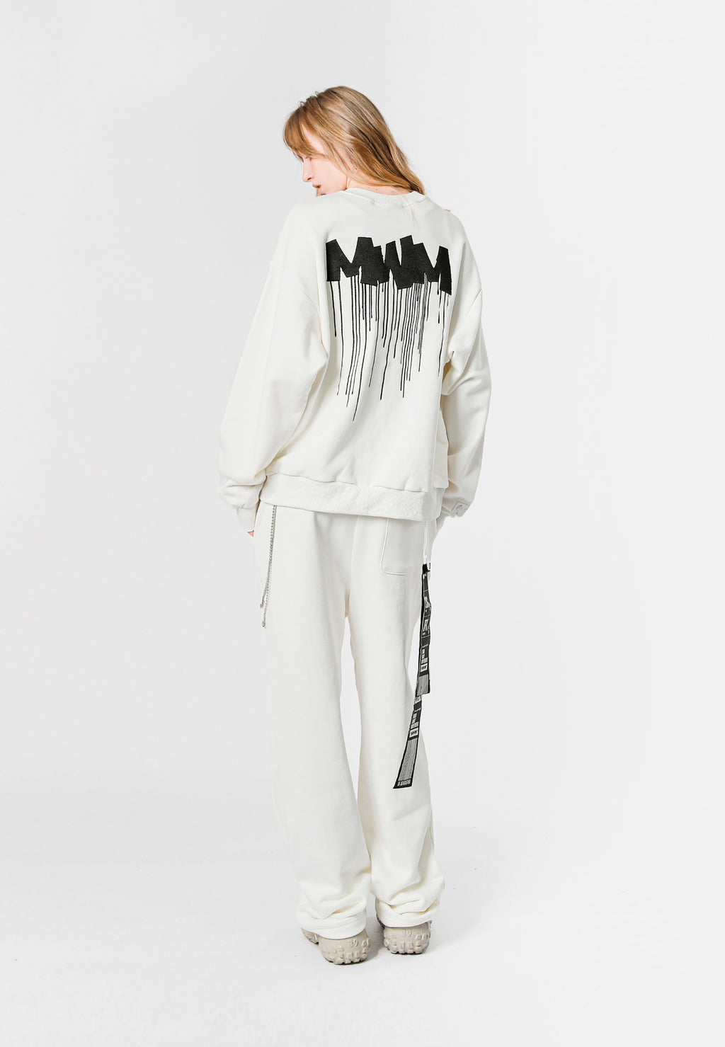 MWM LOGO SWEATER