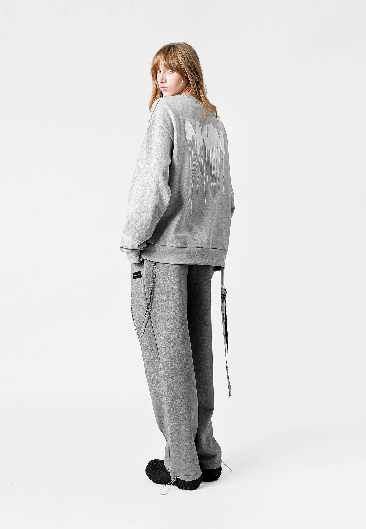 MWM LOGO SWEATER