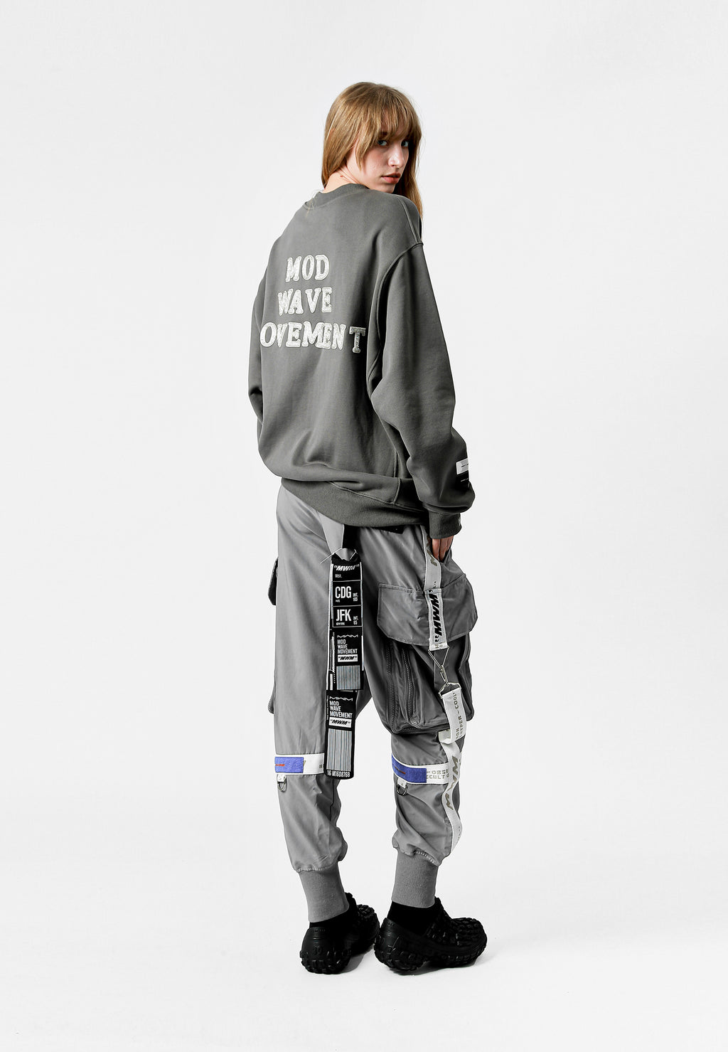 SUDADERA LOGO MWM