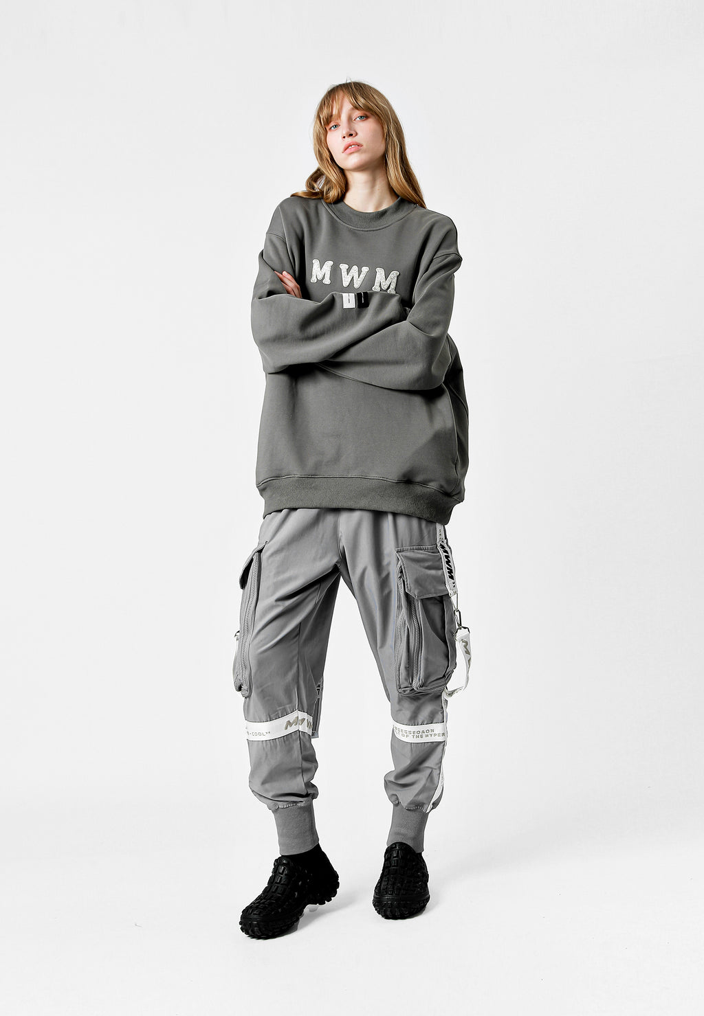 SUDADERA LOGO MWM
