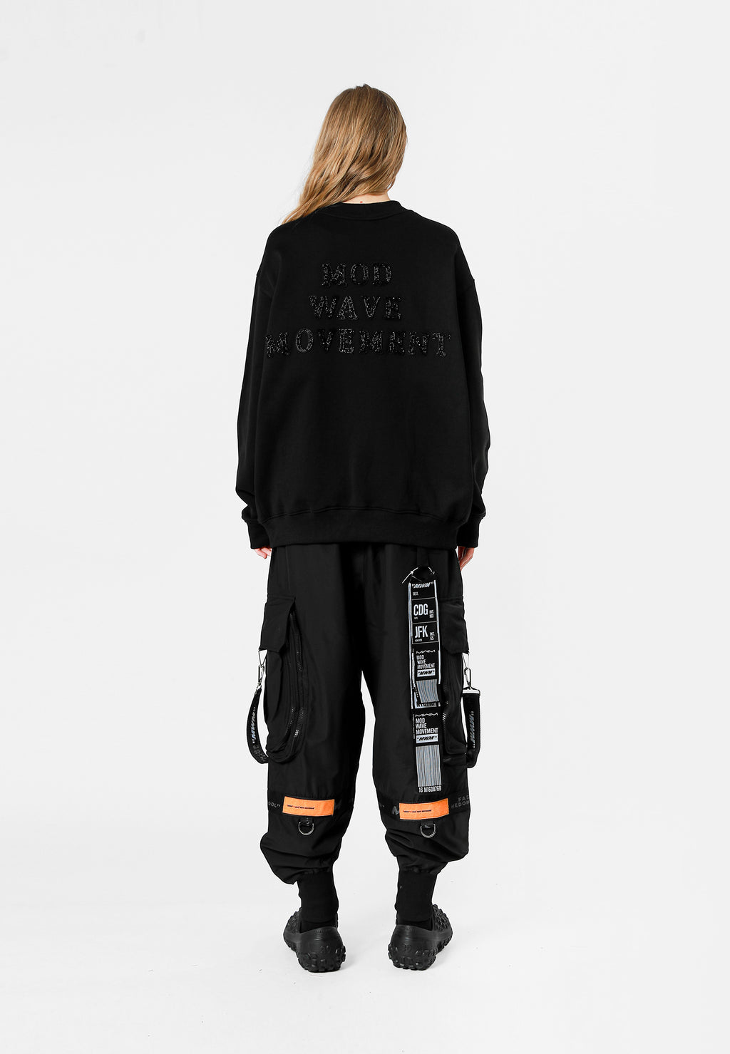 SUDADERA LOGO MWM