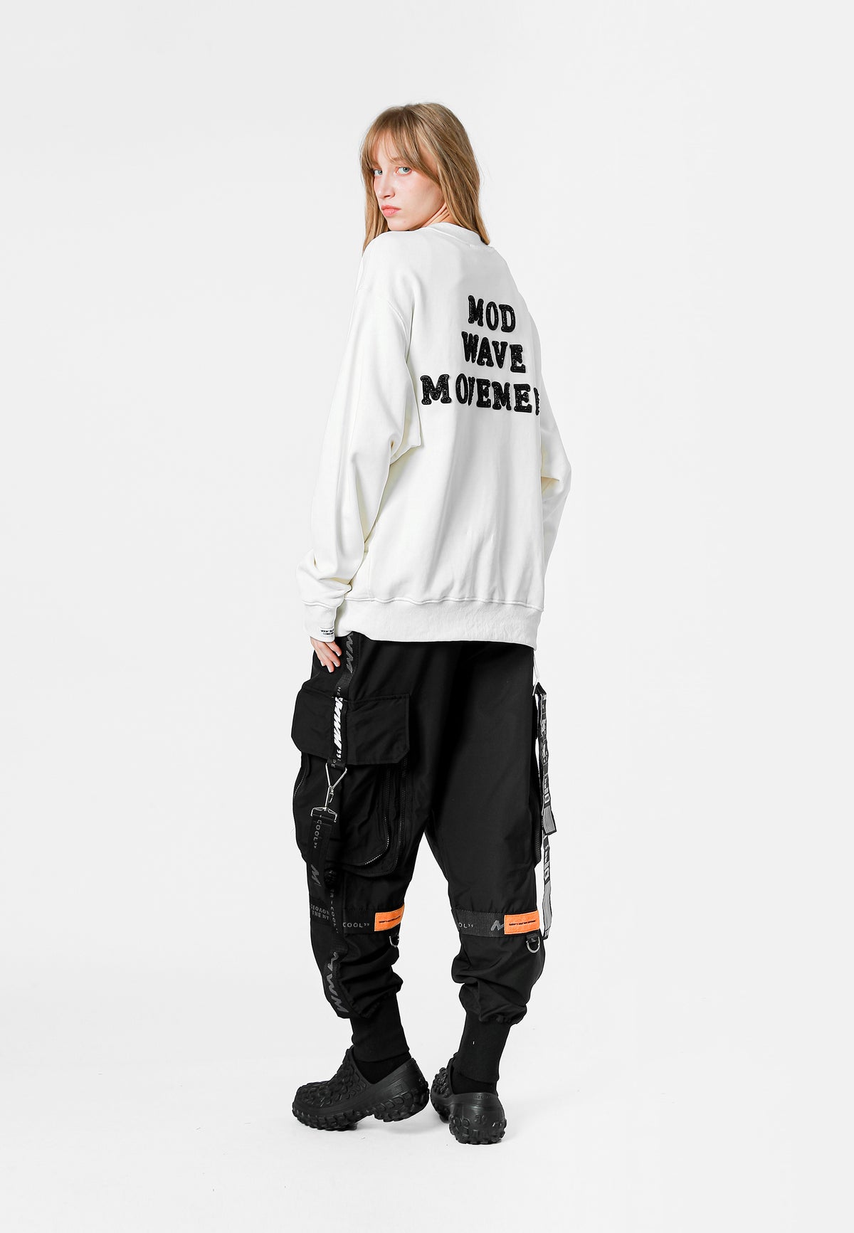 SUDADERA LOGO MWM