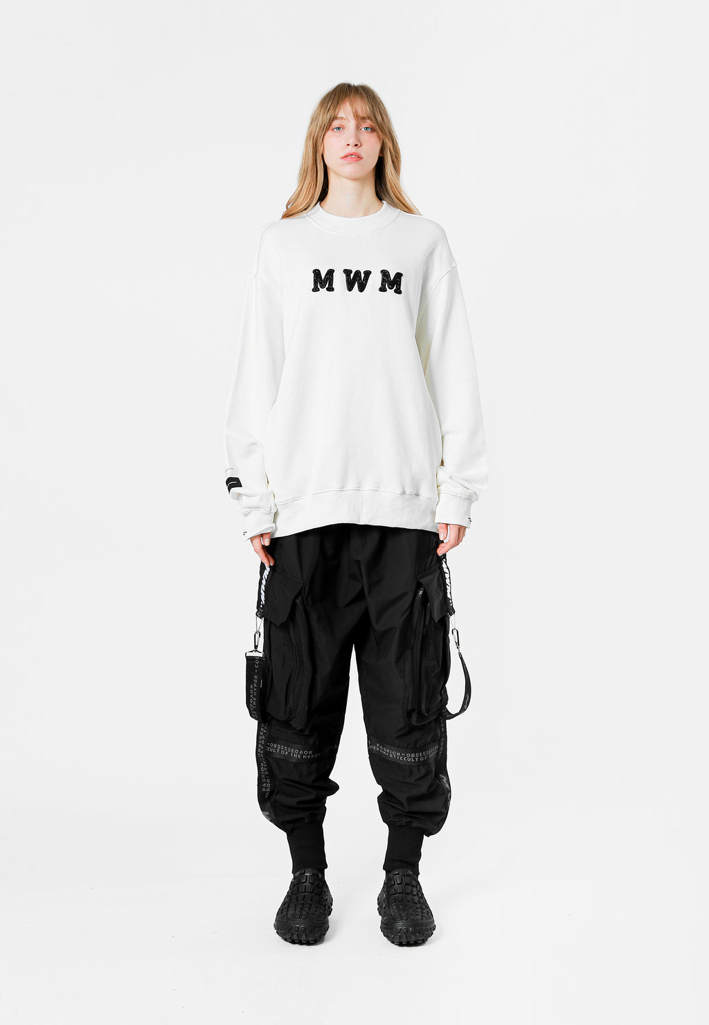 SUDADERA LOGO MWM