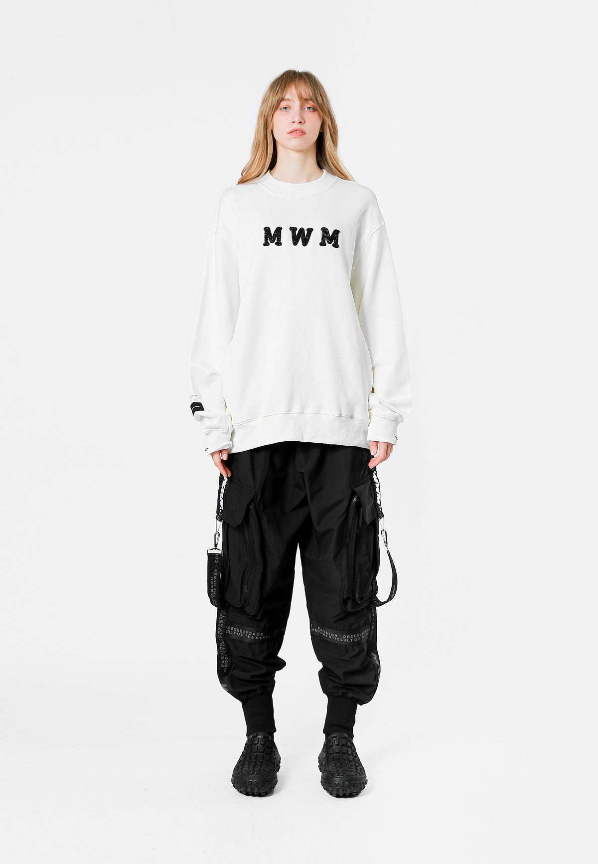 SUDADERA LOGO MWM