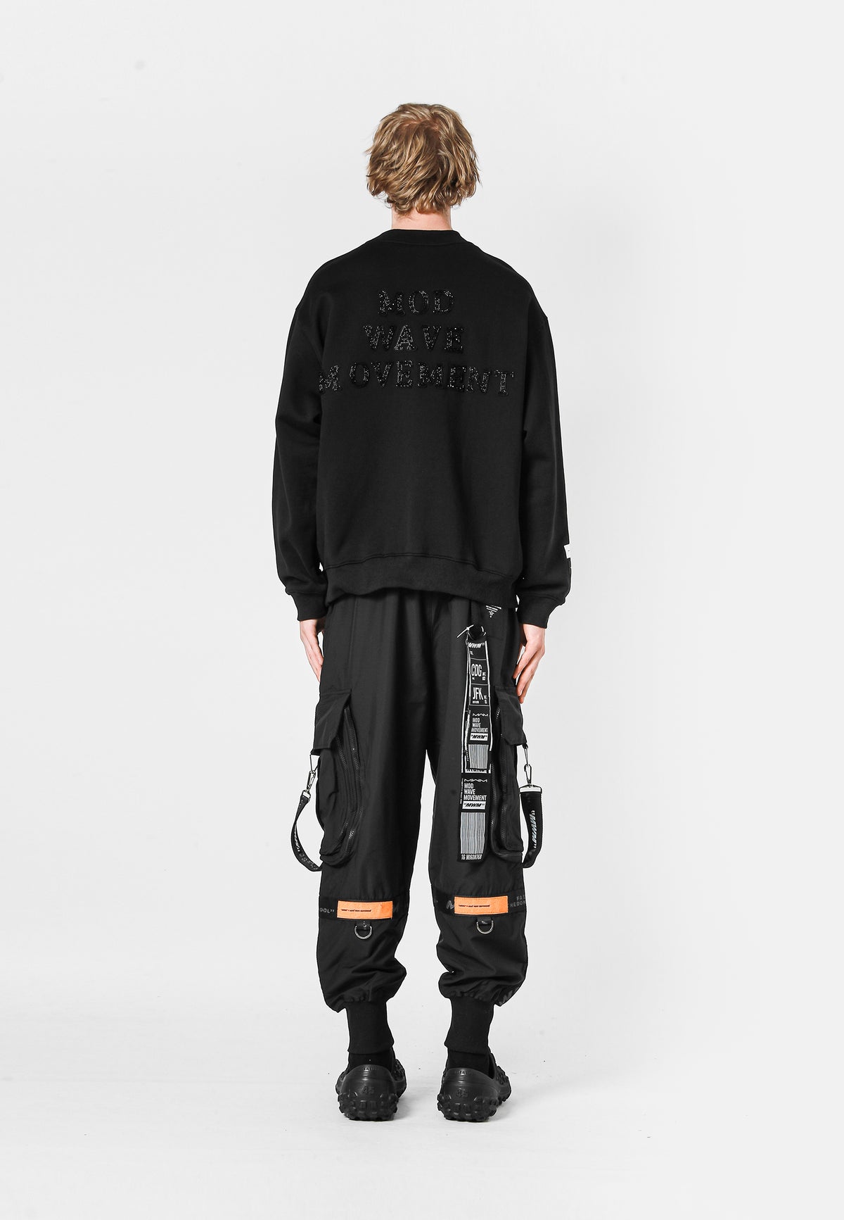 SUDADERA LOGO MWM