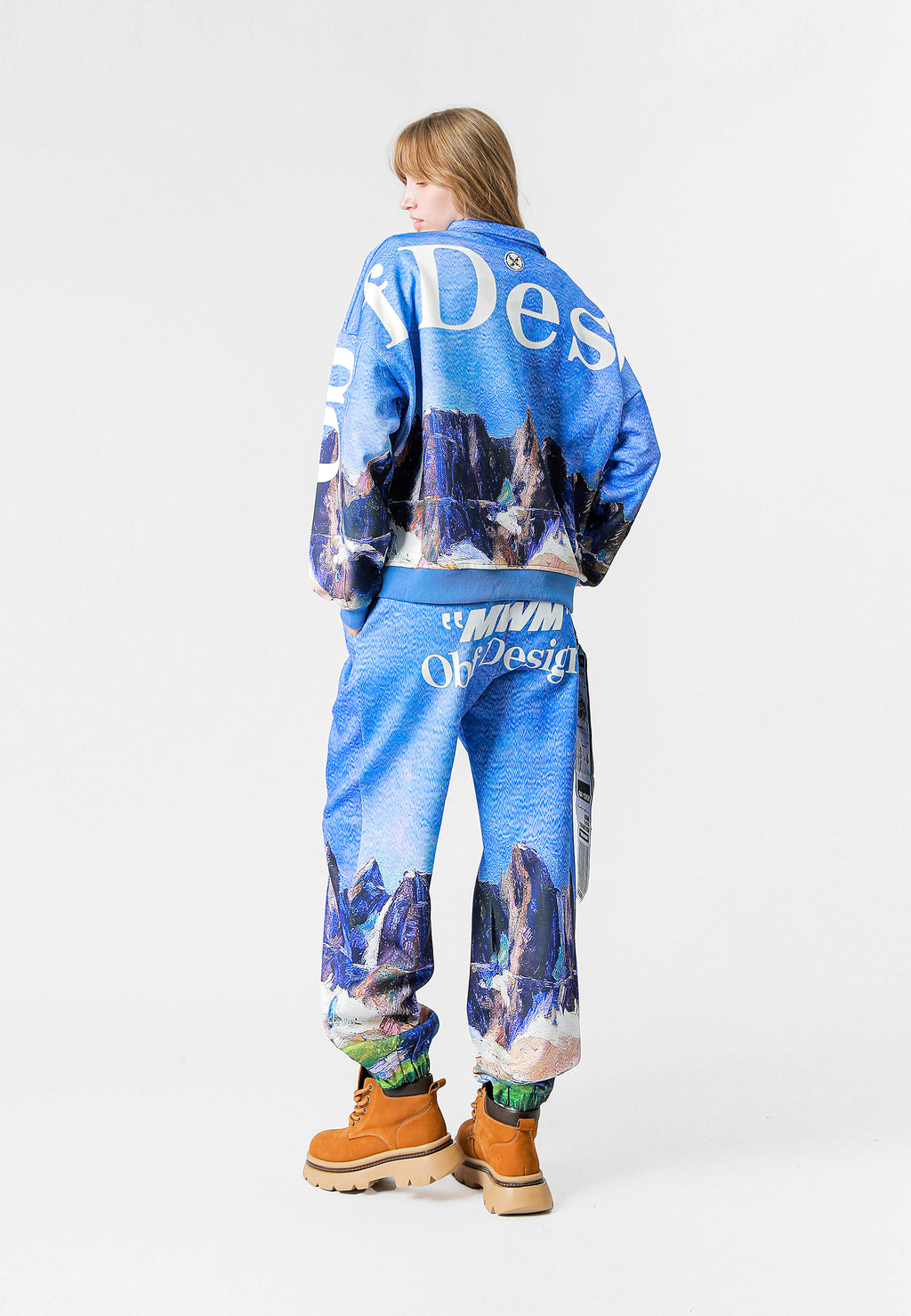 MWM SWEATSHIRT