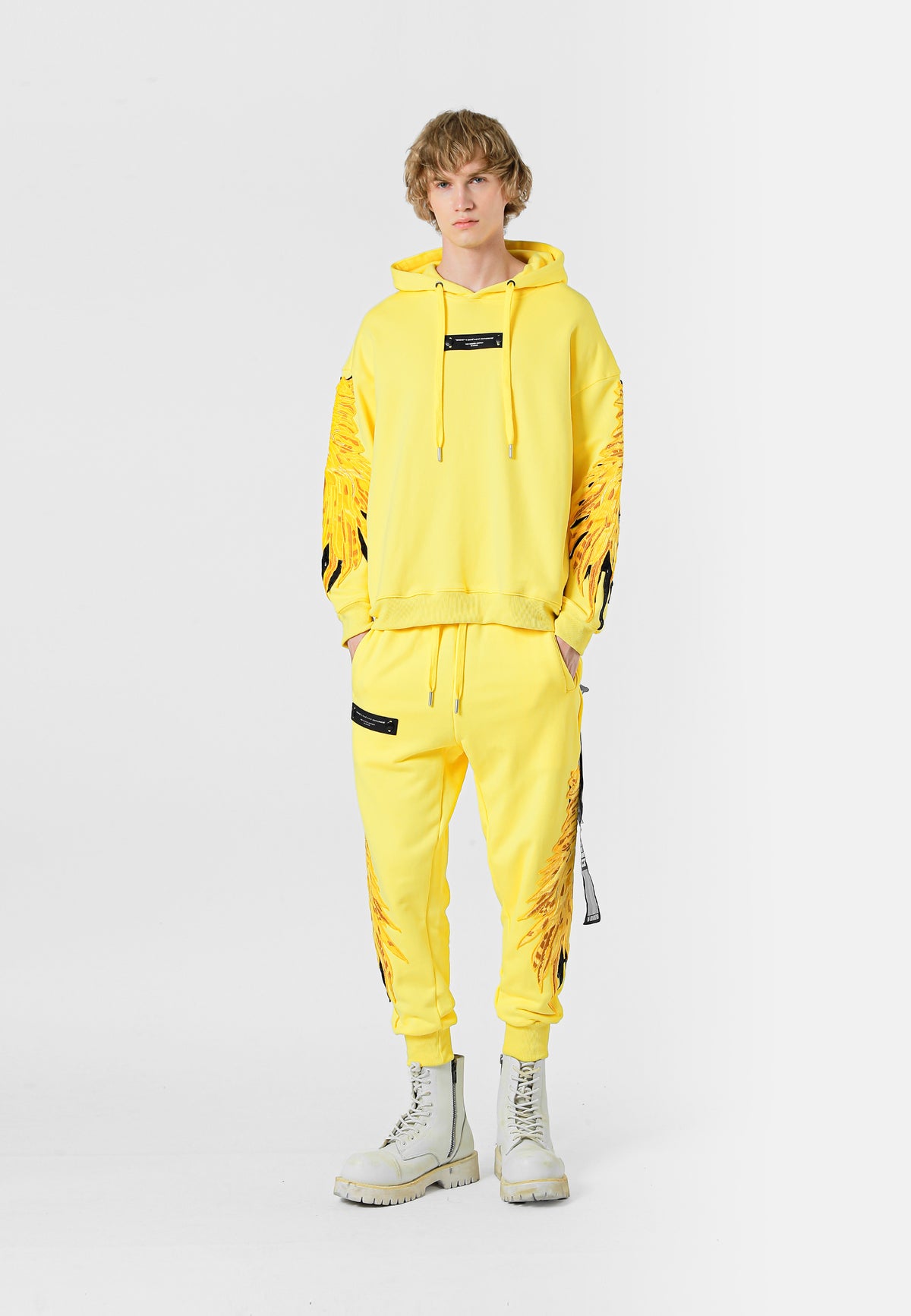 SUDADERA ALAS CON CAPUCHA