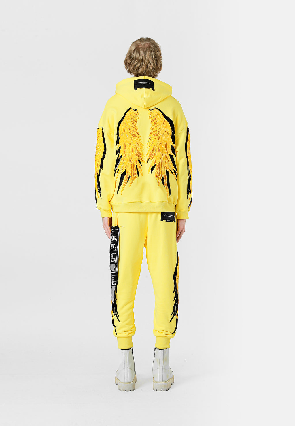 SUDADERA ALAS CON CAPUCHA