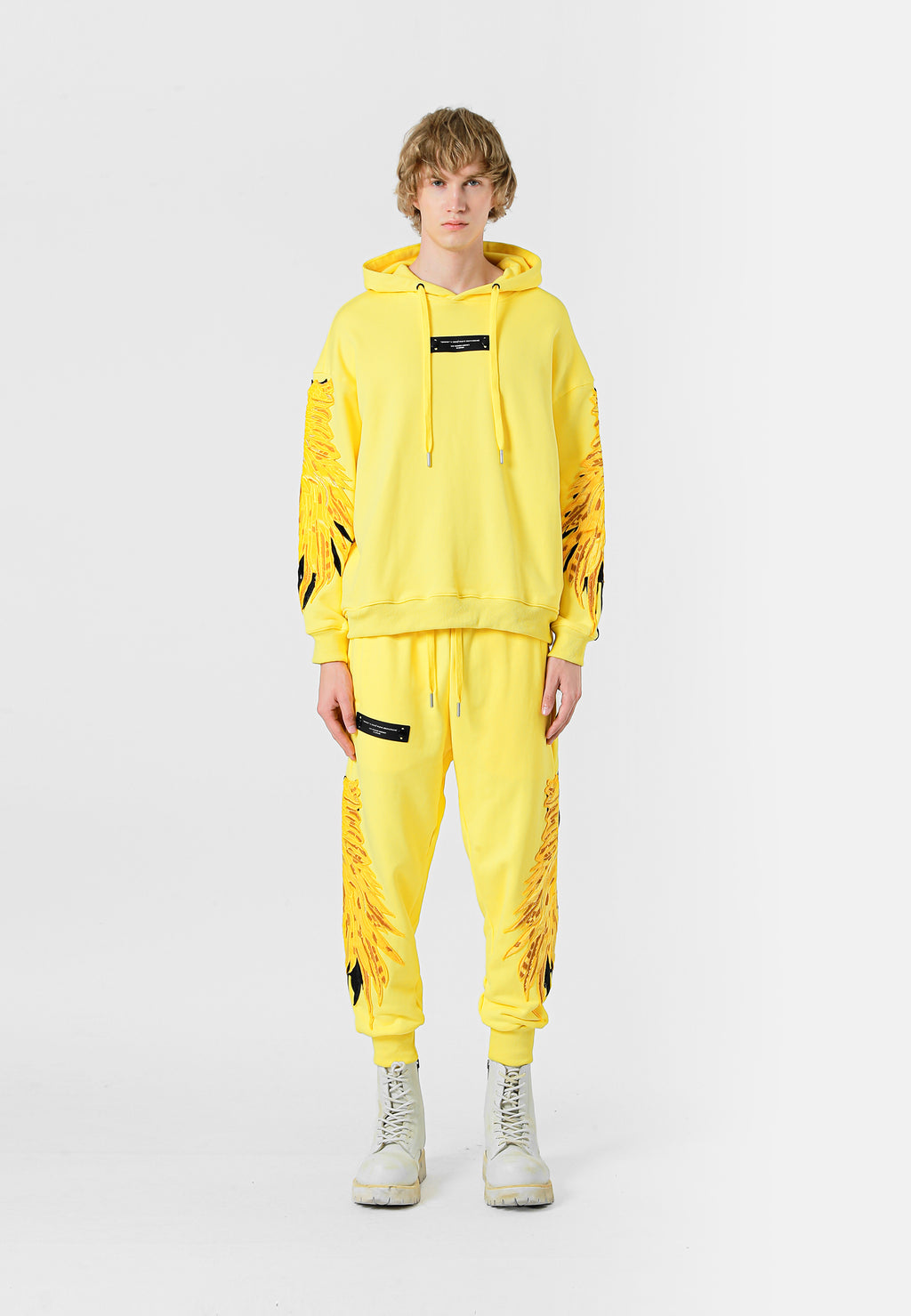 SUDADERA ALAS CON CAPUCHA
