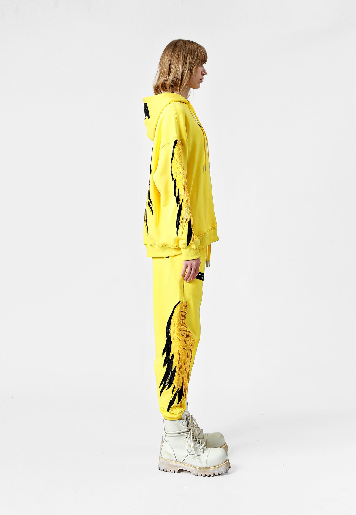 SUDADERA ALAS CON CAPUCHA