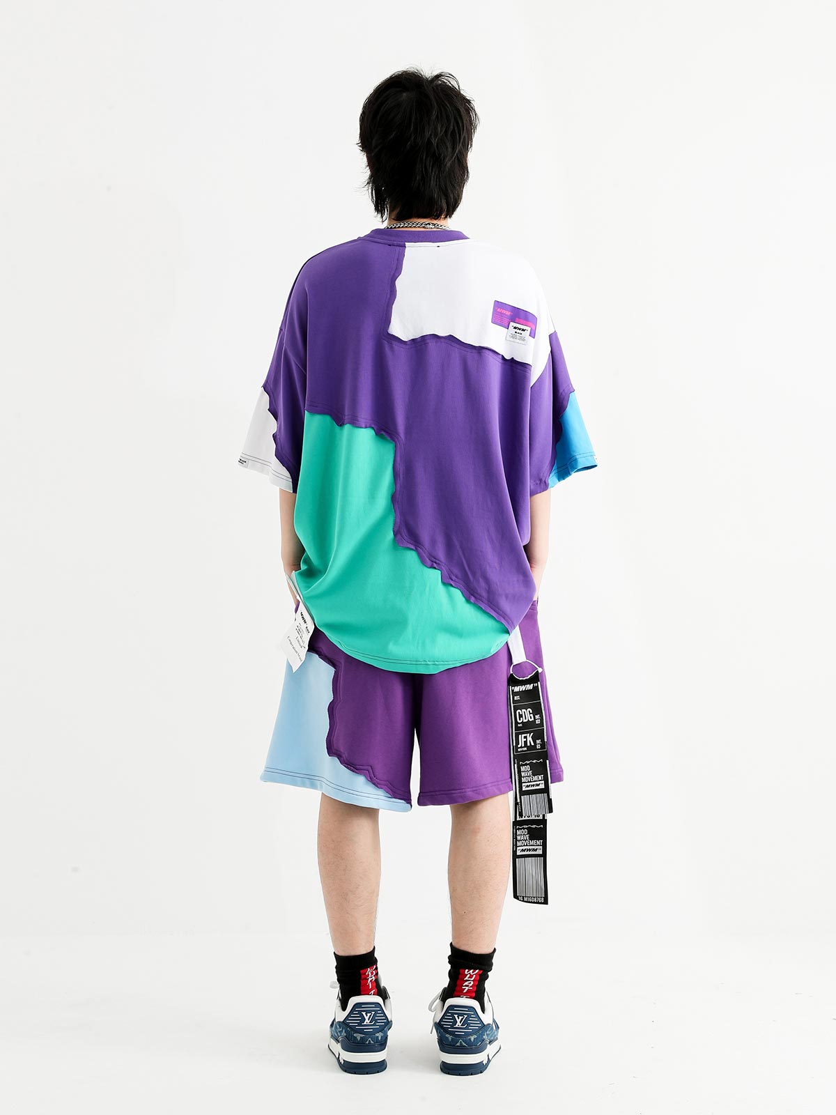 CAMISETA PARCHEADA