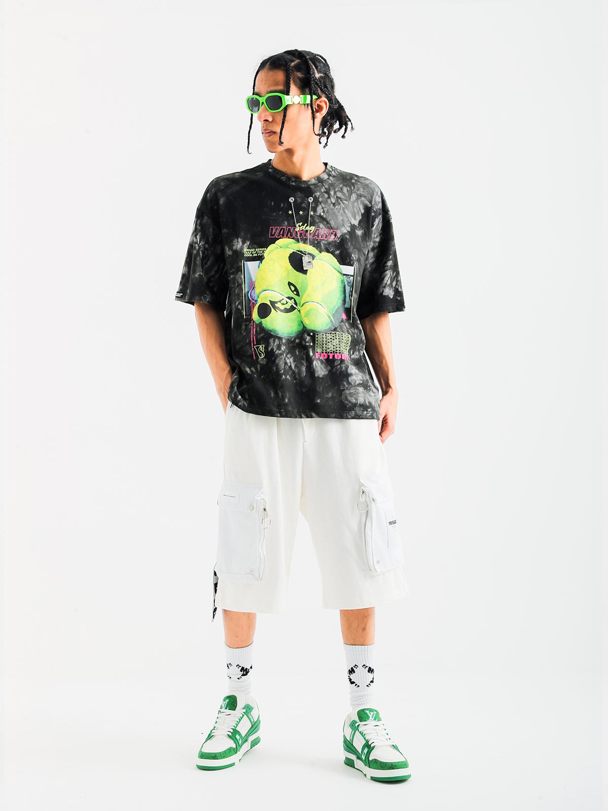VANGUARD'S DOG CHAIN T-SHIRT
