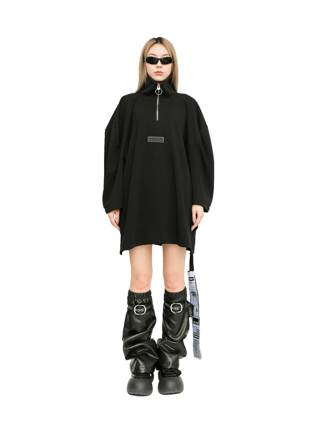 MWM HIGH NECK SWEATSHIRT