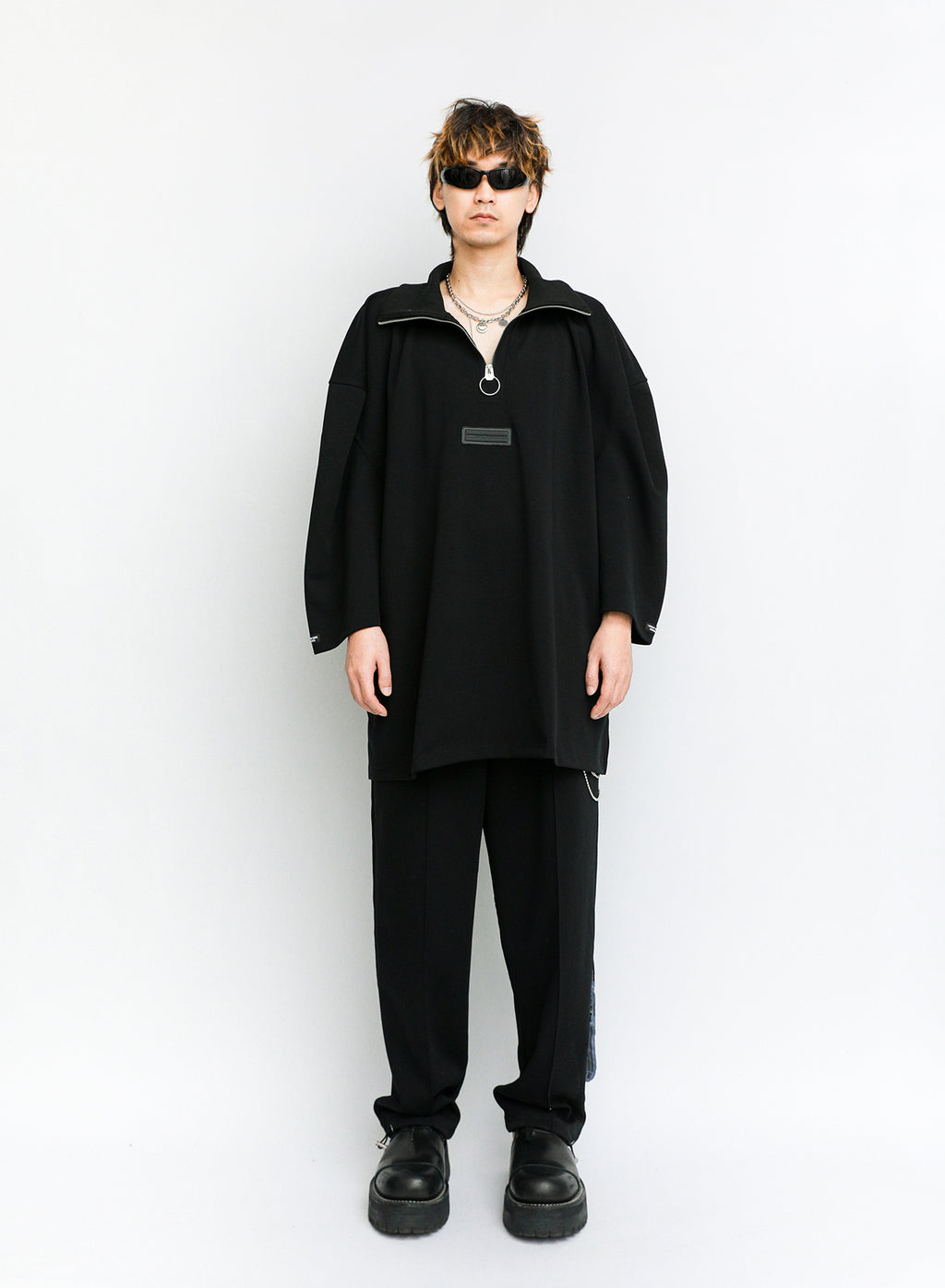 MWM HIGH NECK SWEATSHIRT