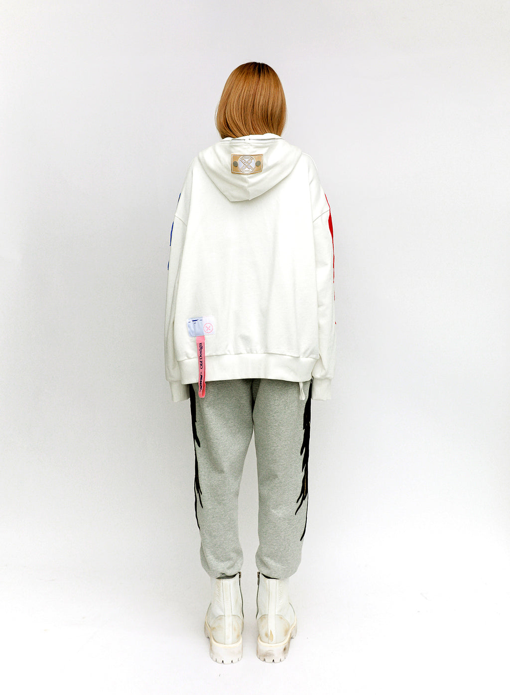 SUDADERA ALAS CON CAPUCHA