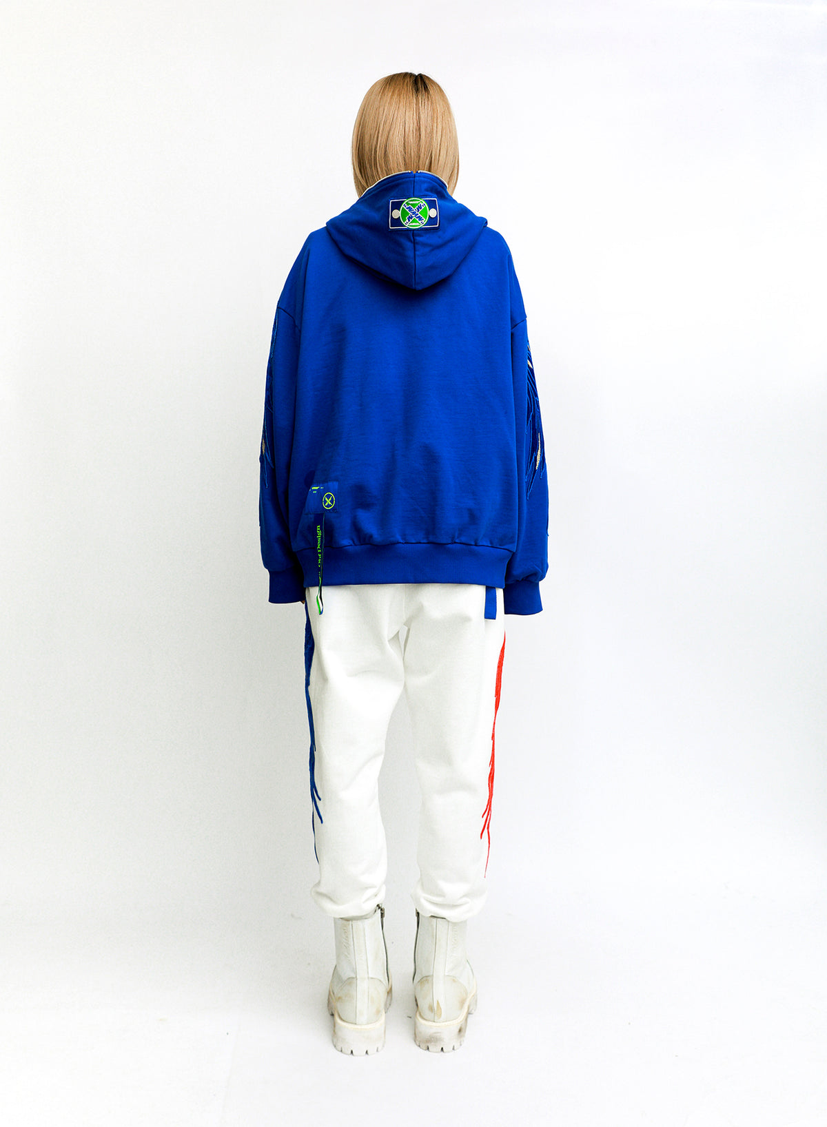 SUDADERA ALAS CON CAPUCHA