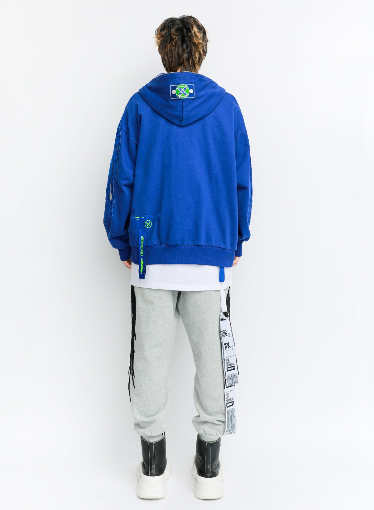 SUDADERA ALAS CON CAPUCHA