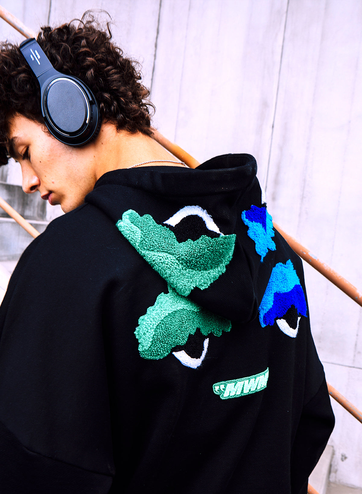 EYES HOODIE