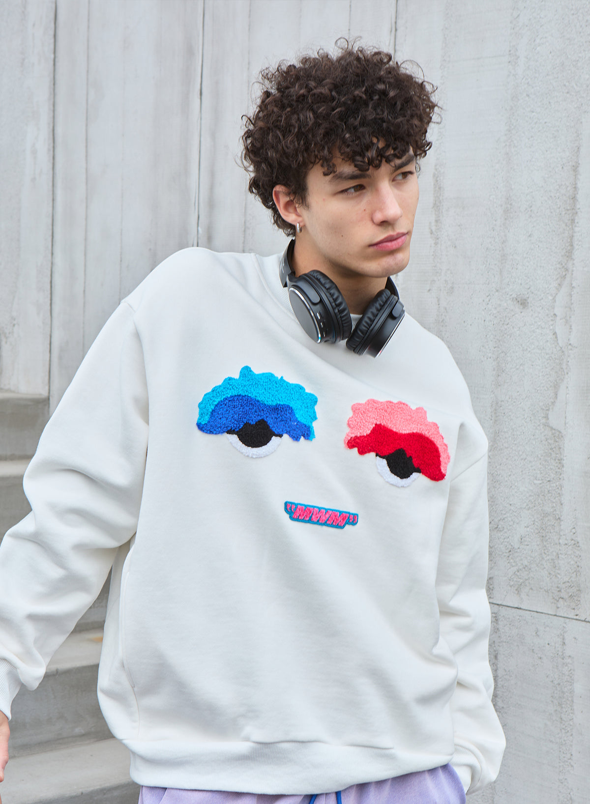 SUDADERA CON OJOS