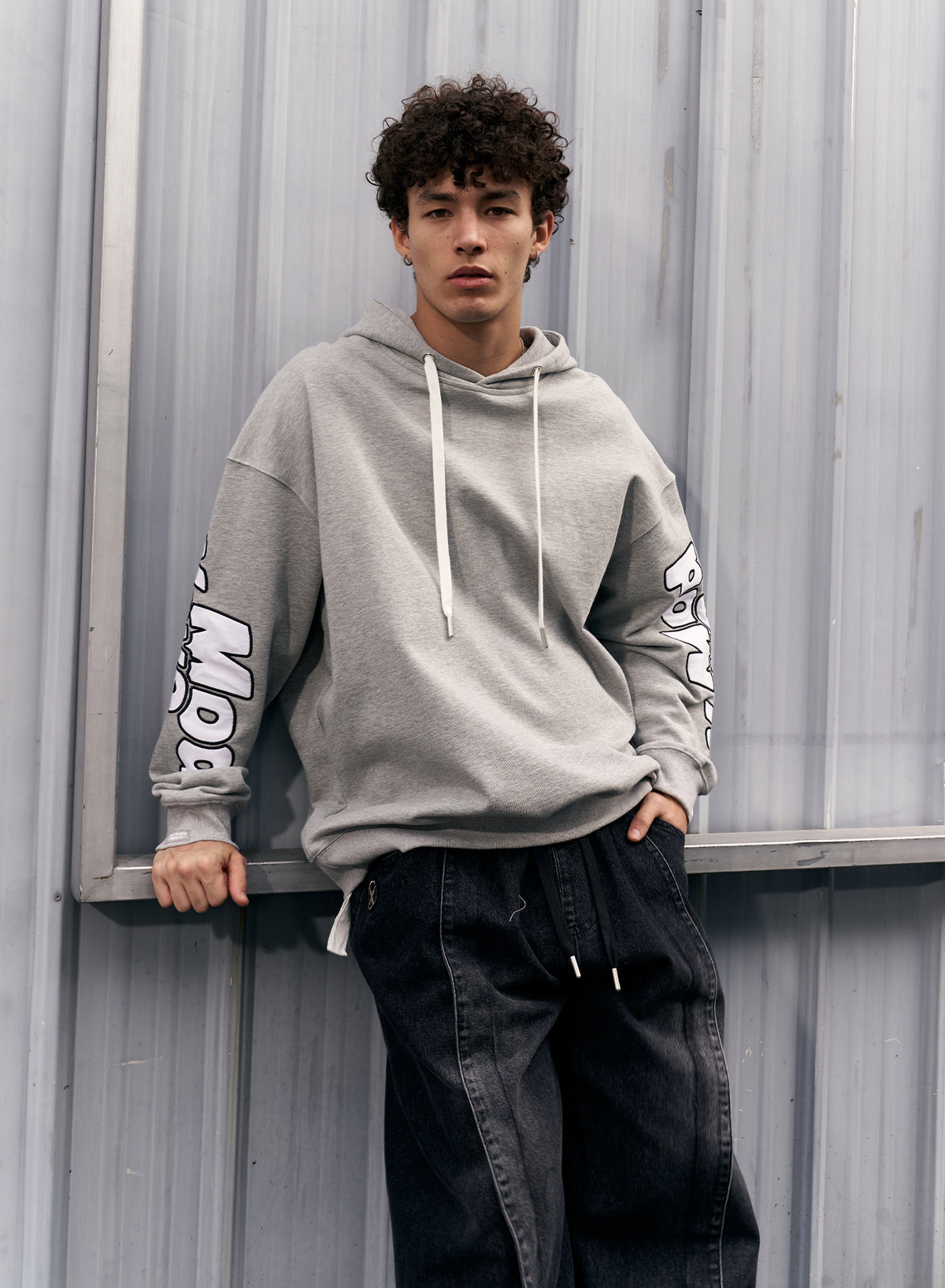 SUDADERA CON CAPUCHA VANGUARD'S DOG