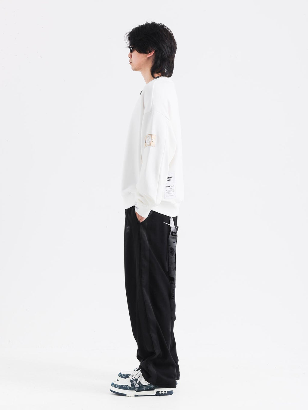 BASIC SWEATER