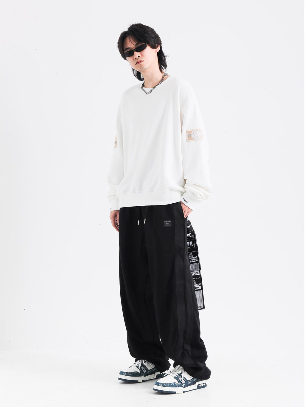 BASIC SWEATER