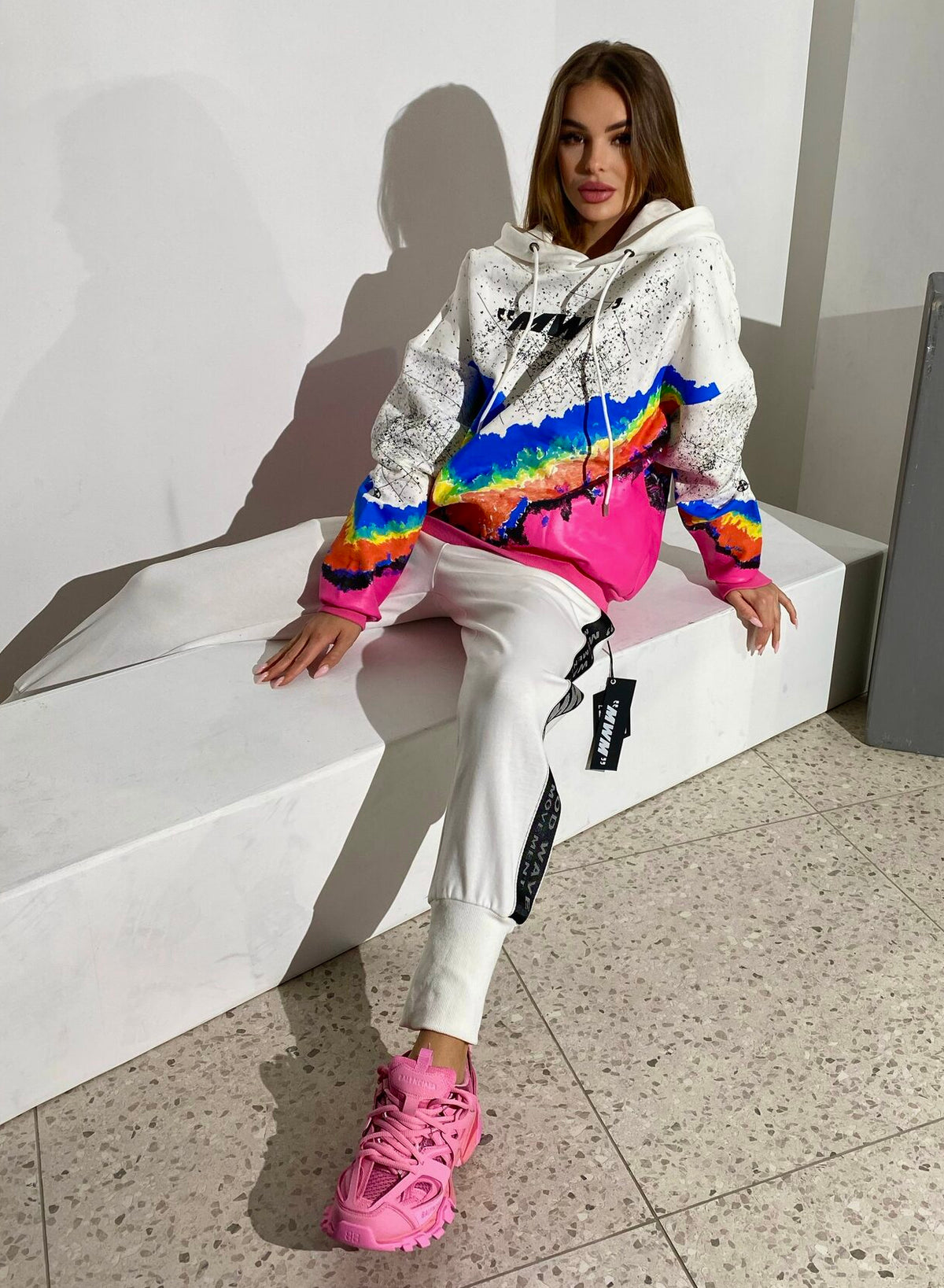 RAINBOW SWEATSHIRT