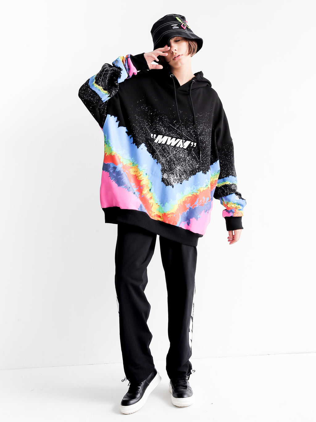RAINBOW SWEATSHIRT