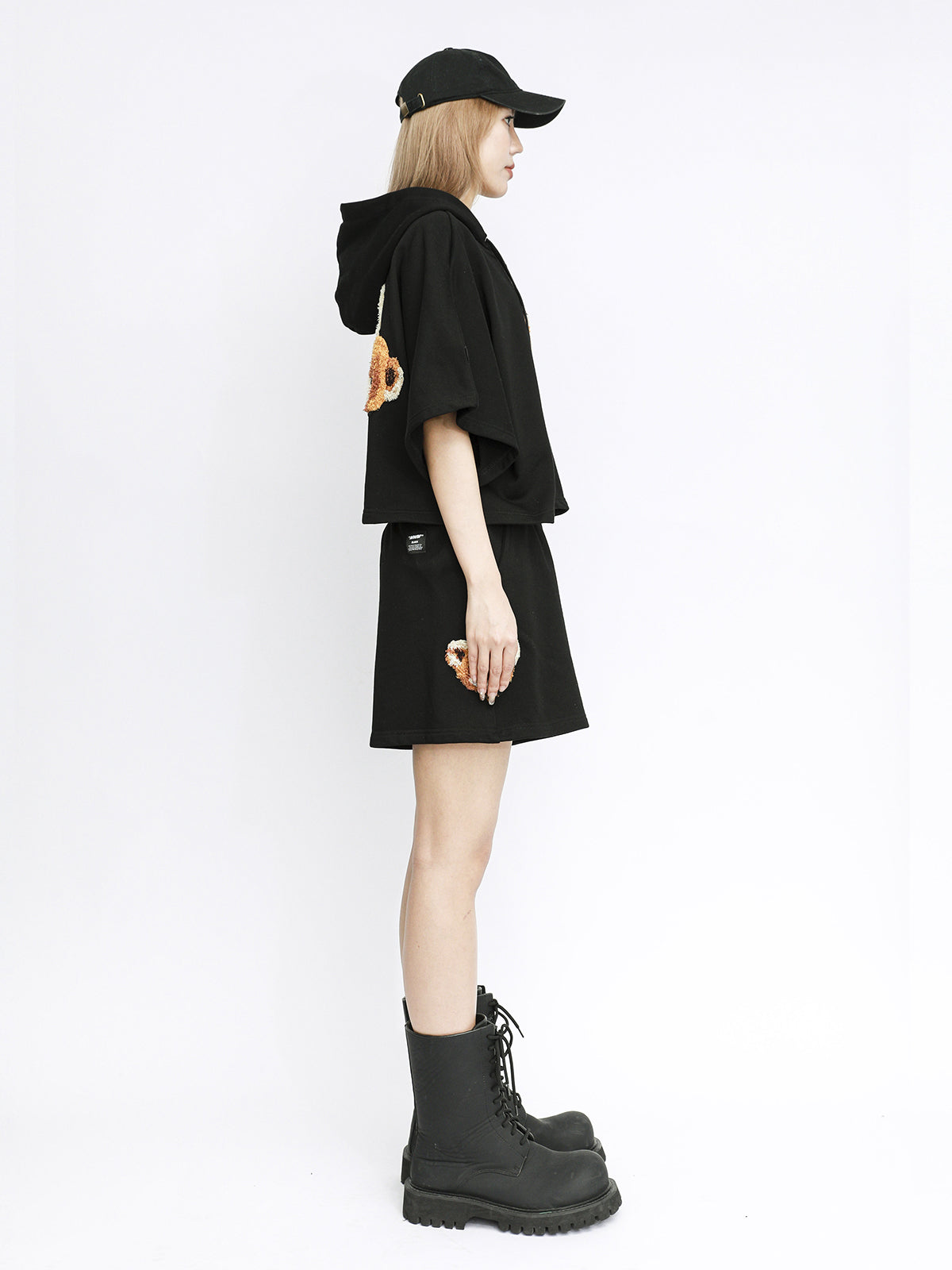 TEDDY CROPPED SWEATSHIRT