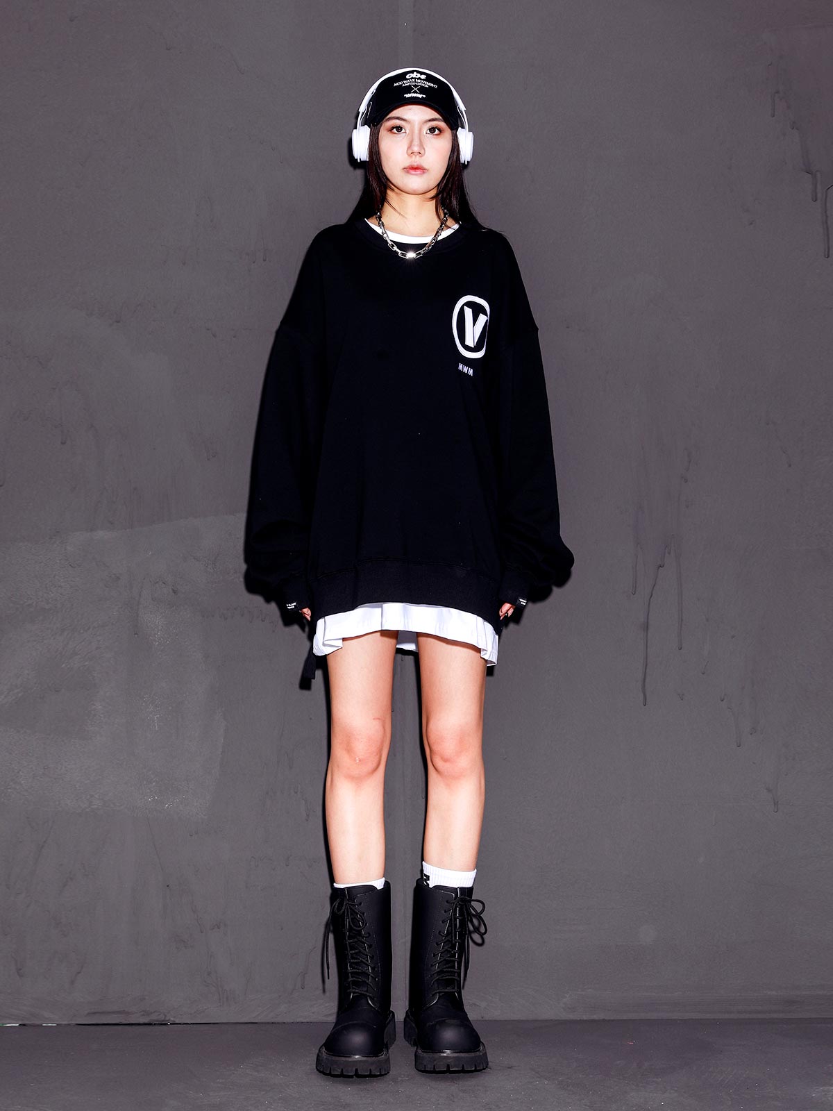 VANGUARD'S DOG SWEATSHIRT